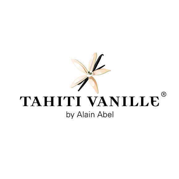 Gousses 100% naturelles de Vanille de Tahiti sélectionnées, préparées et affinées de façon artisanale. Cette Vanille de Tahiti n'est pas issue de cultures OGM.
